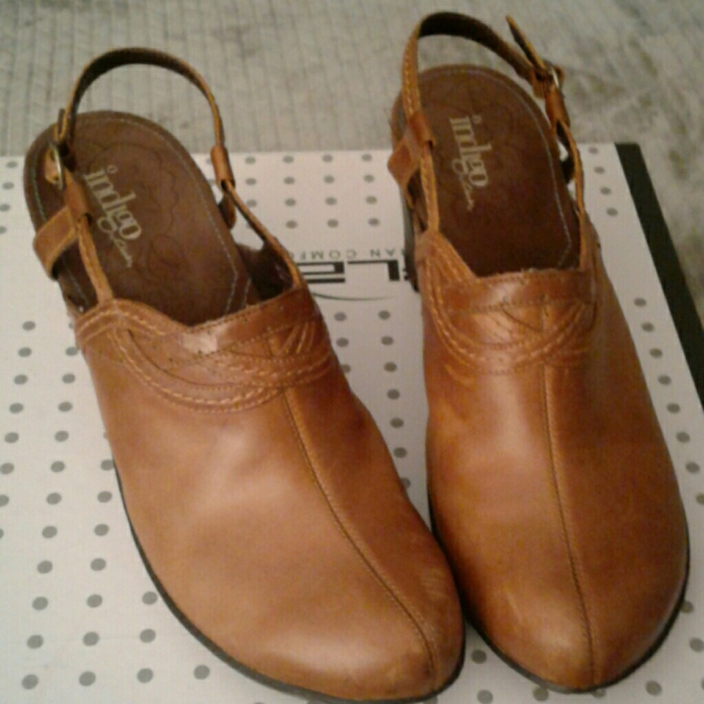 Clark's Brand Genuine Leather Wedges